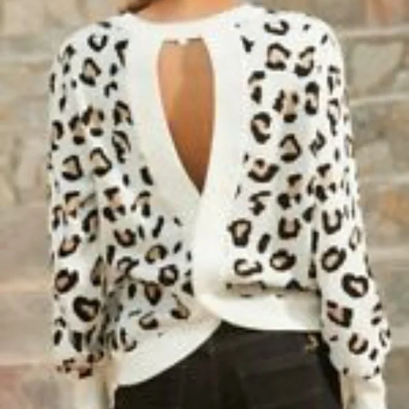 Womens Sz XL Leopard Print Open Back Sweater Pullover chunky knit sweater  26 in